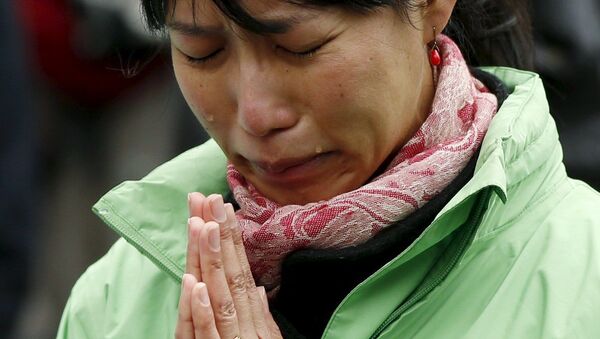 地震被災者のため、黙祷 - Sputnik 日本