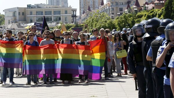 ウクライナ、同性カップル合法化の期限を発表 - Sputnik 日本