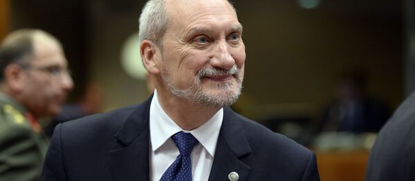 ポーランドの国防相アントニー・マツァレヴィチ氏 - Sputnik 日本