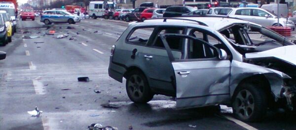 ベルリンで乗用車が爆発 - Sputnik 日本