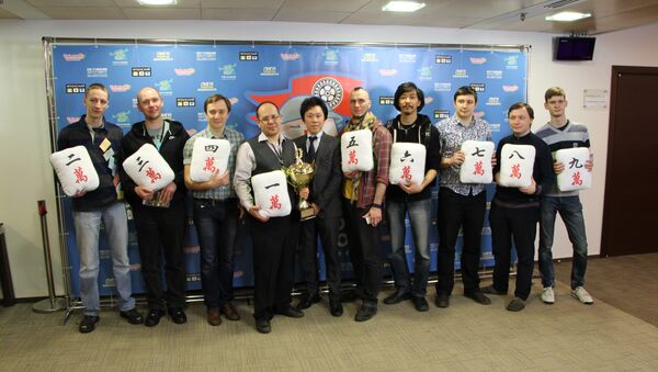 モスクワで麻雀カップ、日本人世界チャンピオンが女性ファンらと対戦 - Sputnik 日本