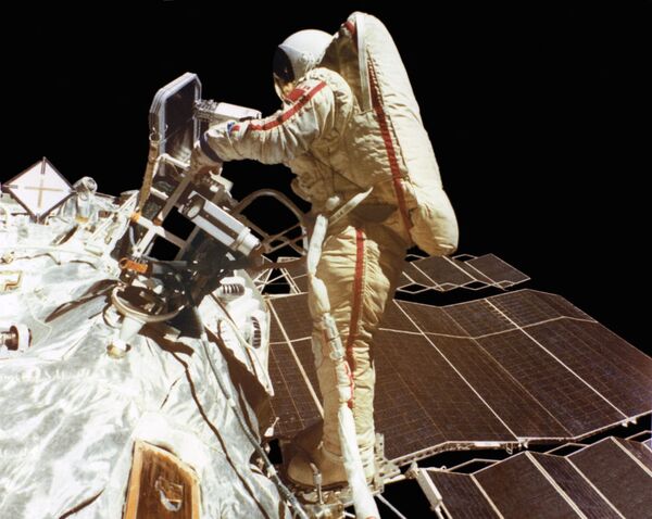 1984年、宇宙空間に初めて女性が出た。 - Sputnik 日本