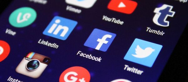 Facebook メッセンジャーにバスケのゲームが隠されていた Facebook メッセンジャーにバスケのゲームが隠されていた - Sputnik 日本