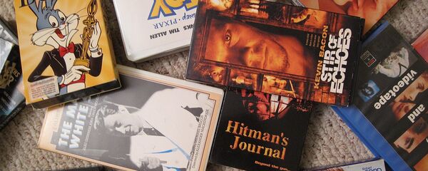 米国、ビデオテープを１４年間延滞した男が逮捕される - Sputnik 日本