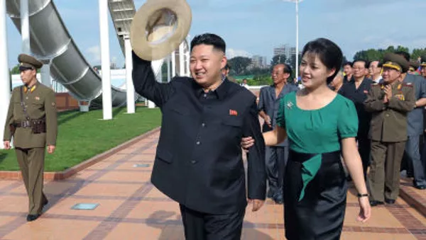 金正恩第１書記と李雪主夫人 - Sputnik 日本
