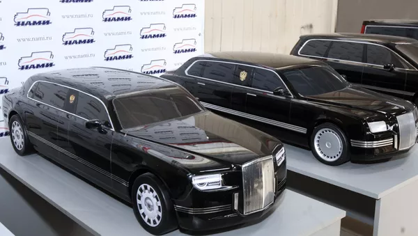 ロシア大統領の新しい公用車；プーチン大統領は国産リムジンに乗る　（写真） - Sputnik 日本