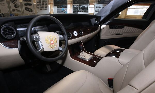  「コルテーシ」プロジェクトによる政府専用車のサロン - Sputnik 日本