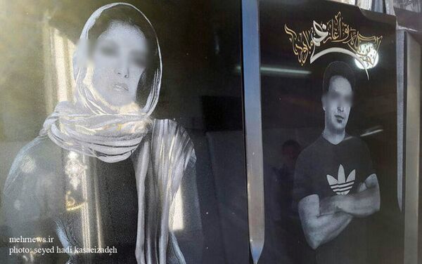 「墓場でセルフィー」 - Sputnik 日本