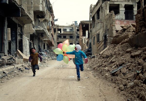 通りの子供、シリアのダマスカスで - Sputnik 日本