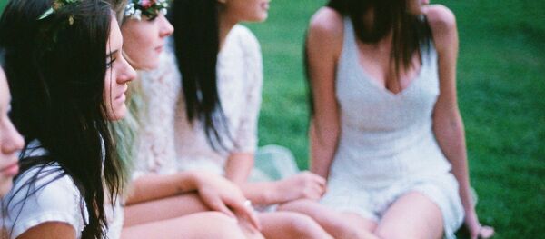 英学者グループ　性生活開始年齢を決める遺伝子を発見 - Sputnik 日本