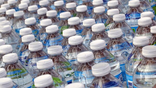 スペイン　ボトル入り飲料水を飲んで４１００人以上がノロウイルスに感染 - Sputnik 日本