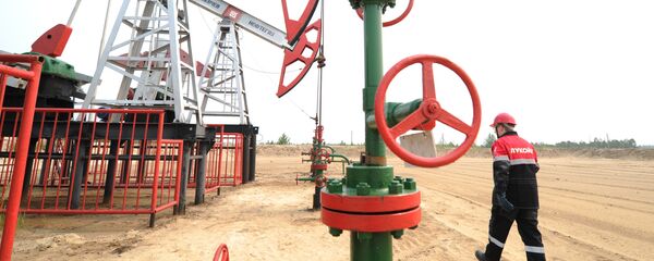 米国の制裁は、ロシアの原油輸出量増加を助けた 米国の制裁は、ロシアの原油輸出量増加を助けた - Sputnik 日本