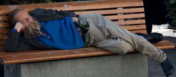 ホームレスが雑誌販売で得た収入で住居を購入 ホームレスが雑誌販売で得た収入で住居を購入 - Sputnik 日本