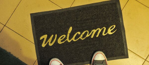 ドイツ、難民に寄付されたマットから2万ユーロが見つかる - Sputnik 日本