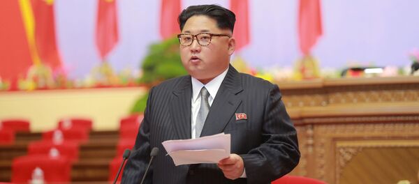 Лидер КНДР Ким Чен Ын во время съезда правящей партии в Пхеньяне Лидер КНДР Ким Чен Ын во время съезда правящей партии в Пхеньяне - Sputnik 日本