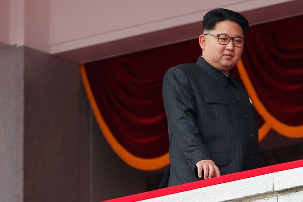 北朝鮮のリーダー、金正恩氏。パレードにて。 - Sputnik 日本