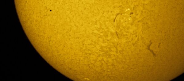 学者:水星で3兆トンの水発見 学者:水星で3兆トンの水発見 - Sputnik 日本