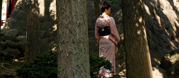 Участница фестиваля Сандзя-мацури в Токио - Sputnik 日本