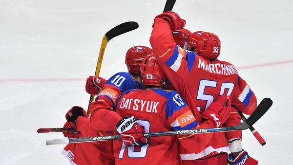 Игроки сборной России по хоккею во время матча Россия - Швеция - Sputnik 日本