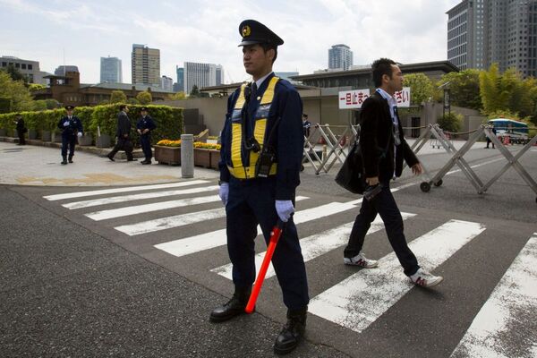 東京で大騒動：首相官邸にドローン落下 - Sputnik 日本