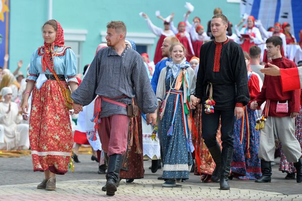 ロシア、タタルスタン共和国民族アンサンブルが開幕式でダンスを披露 - Sputnik 日本