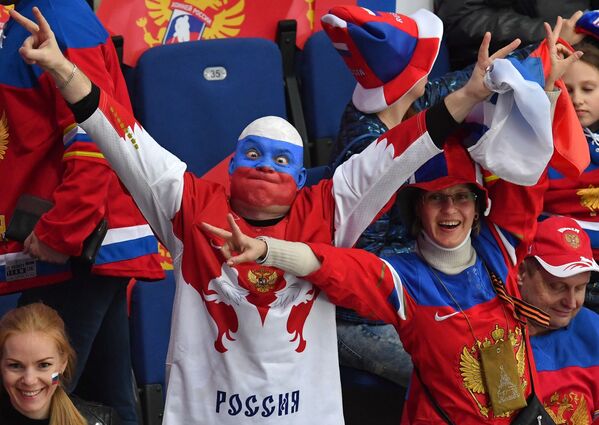 世界ホッケー選手権、ロシア対スイスの団体戦でロシア応援団席 - Sputnik 日本