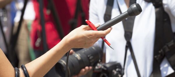 Взятие интервью Взятие интервью - Sputnik 日本