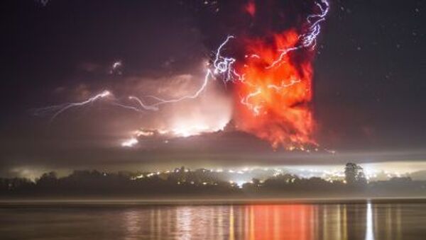 チリのカルブコ火山が噴火。 - Sputnik 日本