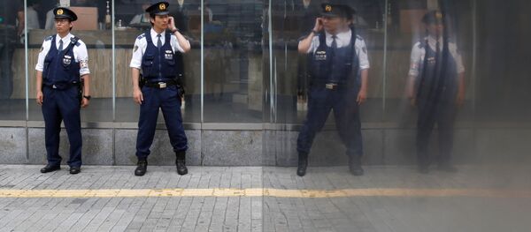 警察でもセクハラ事件：部下の女性巡査の胸を触る - Sputnik 日本