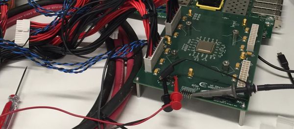 １０００コアのプロセッサー「KiloCore」 - Sputnik 日本
