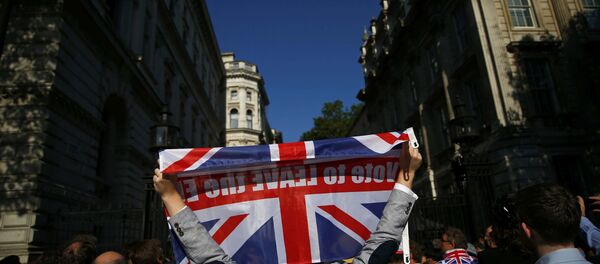 英人、「カチューシャ」を演奏。EU離脱派勝利を祝して（動画） - Sputnik 日本