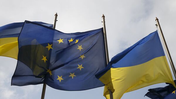 Флаги Евросоюза и Украины в Киеве - Sputnik 日本