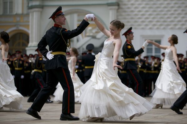 ワルツを踊る陸軍幼年学校生 - Sputnik 日本