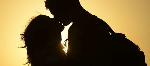 学者 キスが免疫を高めることを明らかにする 学者 キスが免疫を高めることを明らかにする - Sputnik 日本