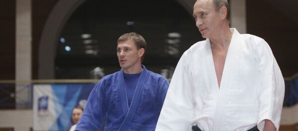 長門に住むロシア女性　名前入りの着物をプーチン大統領へのお土産に - Sputnik 日本