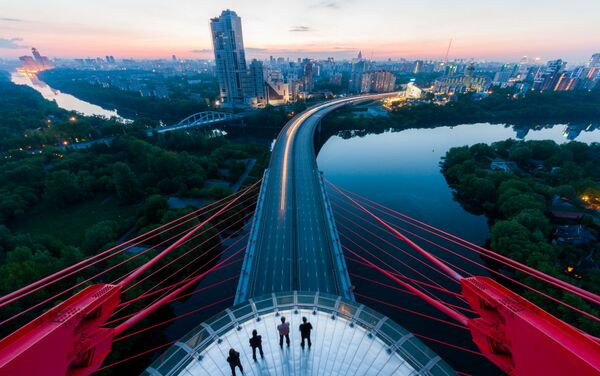 モスクワの橋の上で - Sputnik 日本