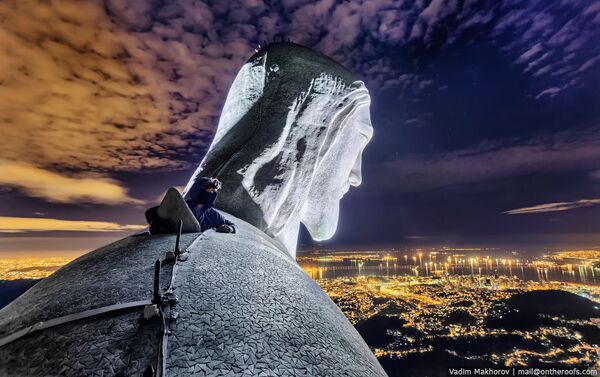 リオデジャネイロのキリスト像の上のロシア人スポーツ冒険家 - Sputnik 日本