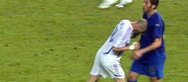 あれから10年マテラッツィ 「ジダン頭突き事件」を振り返る あれから10年マテラッツィ 「ジダン頭突き事件」を振り返る - Sputnik 日本