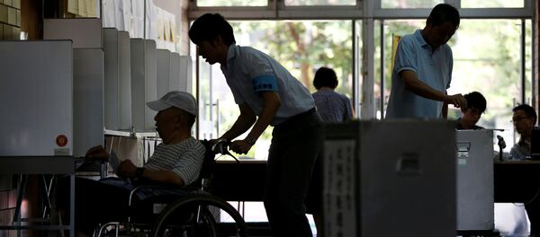 民意に寄り添えない政治家、沖縄には不要 - Sputnik 日本