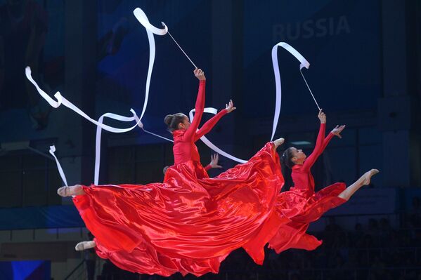 イタリア代表団、新体操Ｗ杯終了後のガラコンサートでの演技 - Sputnik 日本