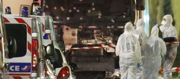 仏最大手マスメディア、テロリストの名前と写真公開を拒む 仏最大手マスメディア、テロリストの名前と写真公開を拒む - Sputnik 日本