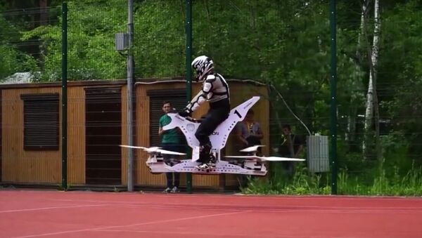 ロシアが空飛ぶオートバイを開発 - Sputnik 日本