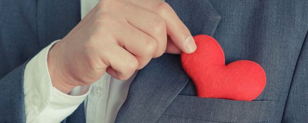 男性とハート - Sputnik 日本