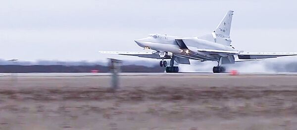 ロシア爆撃機、シリアのダーイシュ施設を爆撃 ロシア爆撃機、シリアのダーイシュ施設を爆撃 - Sputnik 日本