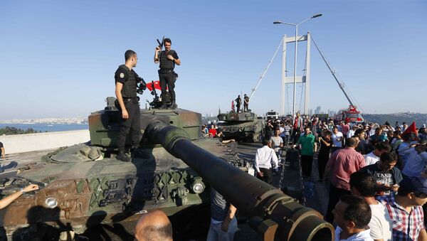 クーデターの夜、トルコ警察はアンカラへのミサイルの輸送を阻止していた - Sputnik 日本