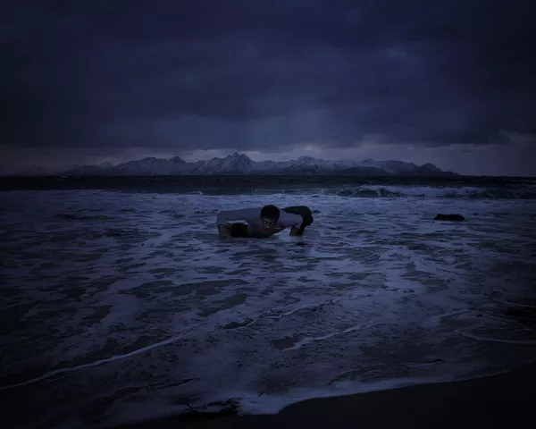 ドラウクルは、海で亡くなり、地中に埋葬されなかった漁師の幽霊。ドラウクルは自分を見た全ての人に死をもたらし、犠牲者を黒海に引きずり込む。 ドラウクルは、海で亡くなり、地中に埋葬されなかった漁師の幽霊。ドラウクルは自分を見た全ての人に死をもたらし、犠牲者を黒海に引きずり込む。 - Sputnik 日本