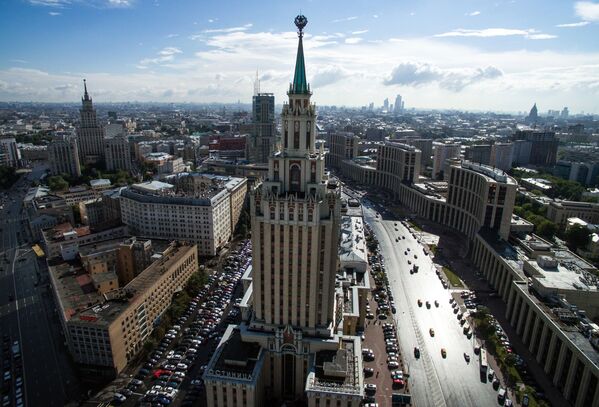 コムソモーリスカヤ広場にあるホテルHilton Moscow Leningradskaya Hotel。 - Sputnik 日本