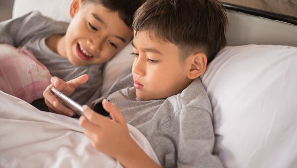 平均４割は多い、少ない？　日本の低年齢層児童のネット利用率が発表 - Sputnik 日本