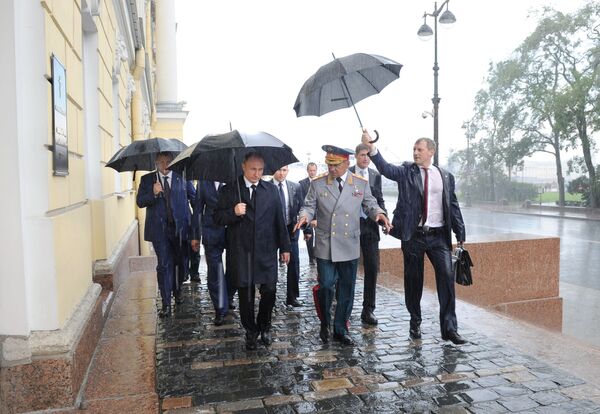 ロシア海軍の日の祝賀行事に参加するプーチン大統領とショイグ国防相　サンクトペテルブルグで。 - Sputnik 日本