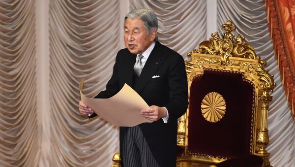 明仁天皇、皇居のタヌキの食性について論文発表 - Sputnik 日本